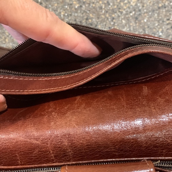 Excellent condition genuine leather wallet - Picture 9 of 11